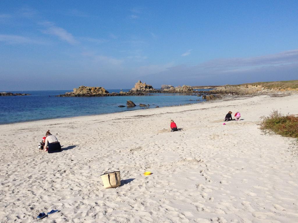 Roulotte Gites O Bien-Etre Massage Spa Sejour Bien-Etre En Hebergement Insolite Roulotte Karantez Ou En Gites Melon Ou Yock A 800 M Des Plages Maison D'Hote Drogou Porspoder Ruang foto