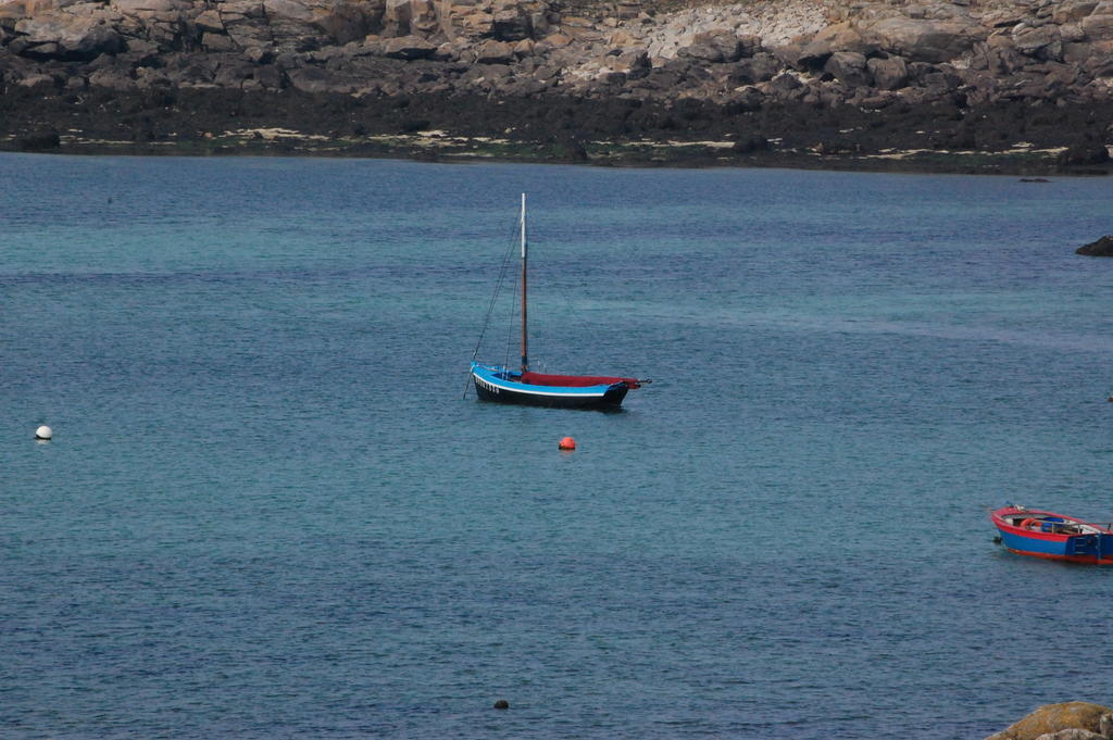 Roulotte Gites O Bien-Etre Massage Spa Sejour Bien-Etre En Hebergement Insolite Roulotte Karantez Ou En Gites Melon Ou Yock A 800 M Des Plages Maison D'Hote Drogou Porspoder Bagian luar foto