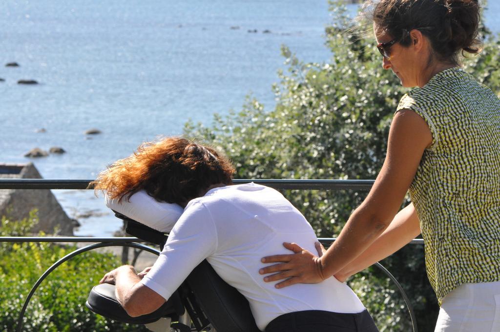 Roulotte Gites O Bien-Etre Massage Spa Sejour Bien-Etre En Hebergement Insolite Roulotte Karantez Ou En Gites Melon Ou Yock A 800 M Des Plages Maison D'Hote Drogou Porspoder Bagian luar foto